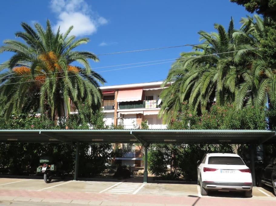 Coqueto Alojamiento Con Banera De Hidromasaje Apartment Tarragona Exterior photo